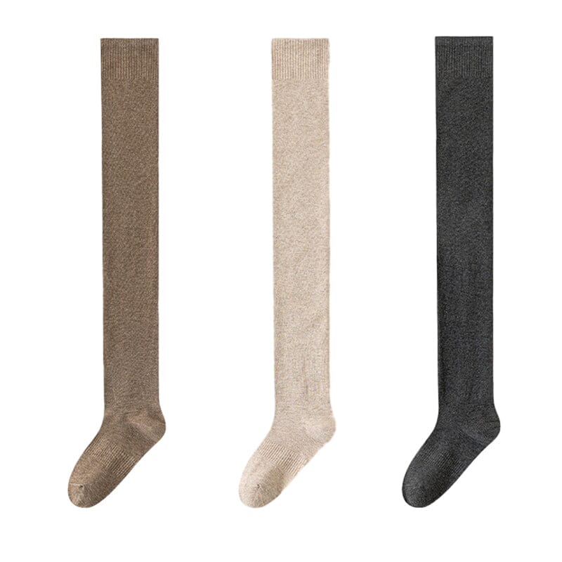 Low Thick and Comfortable: Warmth and Elegance in Winter